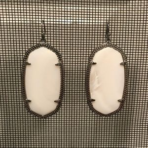 Kendra Scott Silver Earrings in White Pearl